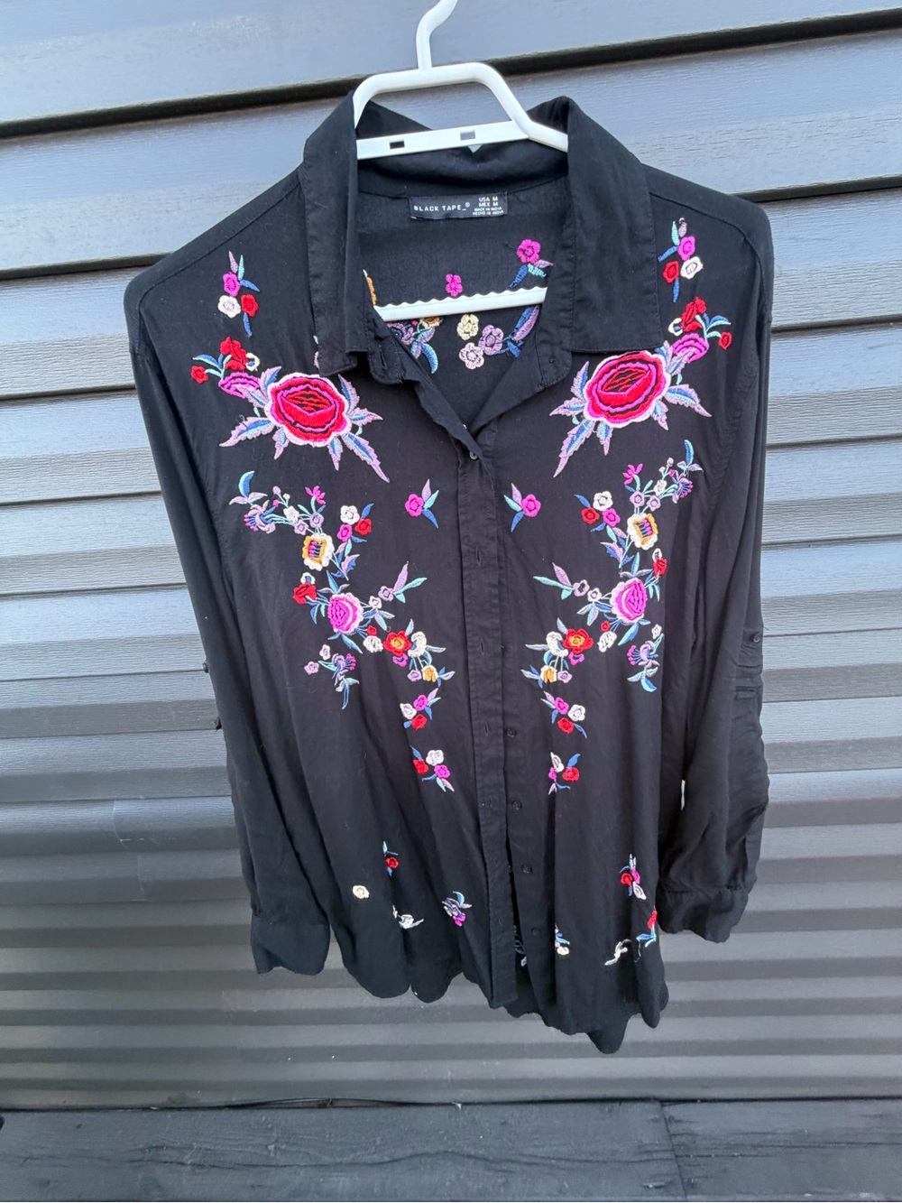 Button-Down Shirt with Multicolor Floral Embroidery - Black Tape_